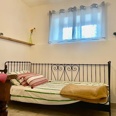 Tabor 2 Garden & Parking Apartment *